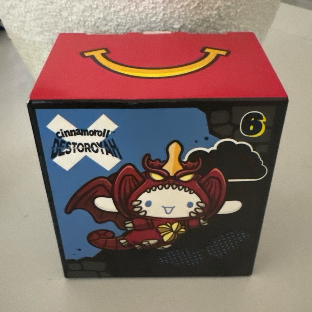 2026 McDonald's Happy Meal Toy Hello Kitty × Godzilla #6 Cinnamoroll Destoroyah